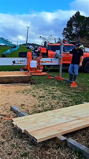 Turbosawmill on Instagram: "This is our automated 8-inch machine – the most affordable automated swing-blade sawmill you’ll find on the market today! 漢 Perfect for serious woodworkers and portable milling. #TurboSawmill #SwingBlade #AutomatedSawmill #PortableSawmill #Woodworking #Hardwood #Lumber"