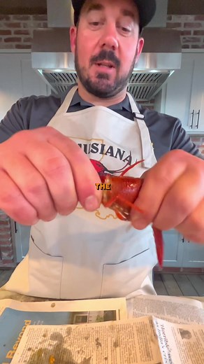 Ultimate Guide on How to Eat Crawfish: Taste, Texture, and Preparation