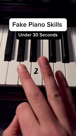 Play this in under 30 Seconds 🌹 #piano #tutorial #pianolessons | Keys Tutorials