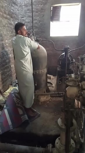 Industrial Machine Operation and Maintenance Techniques