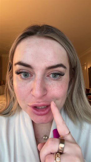 Top Freckle Pen for Perfect Faux Freckles