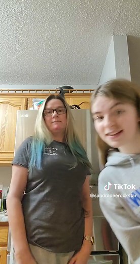 Sandra Dee (@sandradeerockstar)’s videos with original sound - Rolling Blue