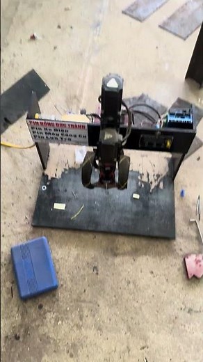 Rotating battery cell welding machine