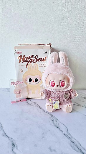 Unboxing Labubu V2 Have a Seat 🫶🏻 Dada 🩷 #labubu #labubuv2 #labubumacarons #popmart #labubuthemonsters #fyp #foryoupage #trending