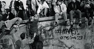 East Germans Were Welcomed to the West With Free Money. Here’s What They Bought After the Berlin Wall Fell