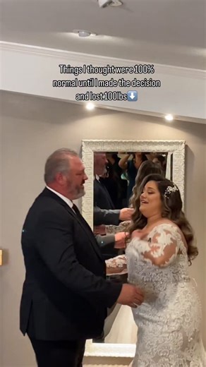 Hayleigh, RN on Instagram: "1. Skipping breakfast and lunch, then binging at night because I was starving. 2. Fast food every single day. Taco Bell felt like a food group. 3. Sonic mozzarella sticks once a week, like clockwork. 4. Thinking a giant sugary smoothie once in a while made me “healthy.” 5. Cleaning my plate no matter how full I was, because wasting food felt worse than overeating. 6. Eating until I was uncomfortably full every single time, because if I didn’t, it felt like I hadn’t ea