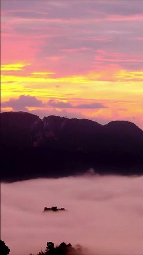 Sunrise Timelapse 🌅 Stunning Morning Nature Sky | Relaxing Cinematic 4K Timelapse Video