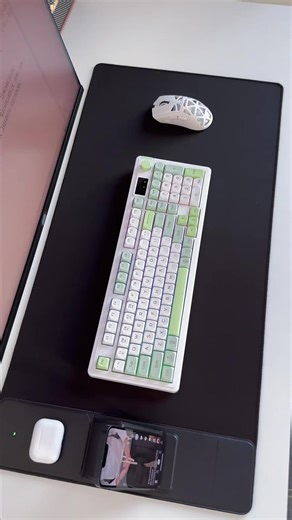 Desktop setup game changer,3 in 1 wireless charging mousepad #mousepad #desksetup #wirelesscharger #officegirl #deskmat