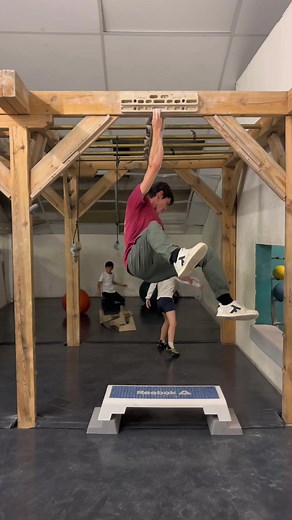 Same video in a month to see if I improved #climbing #bouldering