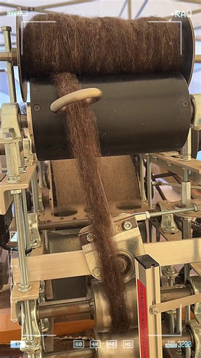 My customer got the deal of the decade with this ✨perfect✨ Romney fleece from the Lambtown Festival wool sale. And I cannot believe it’s my job to touch it 😂 Our wool and fiber mill is currently accepting new customers! Custom milling is an affordable and easy alternative to hand processing at home. No minimum and fast turnaround times! #woolmill #fibermill #romneywool #bts #fancy