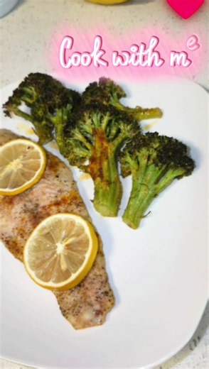 Lemon Swai Fillet w/ broccoli #fypシ #cookingathometiktoktv #blackgirlcooking #cookingtiktok #healthyeating