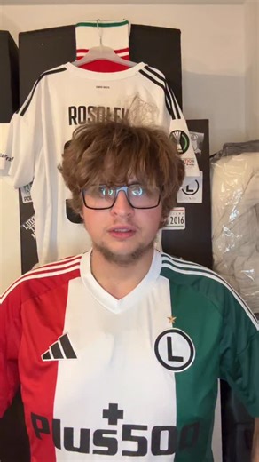 Patryk Feliszek on Instagram: "Moja najbardziej denerwująca jedenastka Legii od sezonu 2012/13 Kto powinien zostać kapitanem też drużyny? #legiaWarszawa #jedenastka #ekstraklasa #piłkanożna #skład"