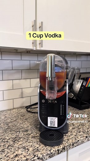 How to Make a Sex on the Beach Cocktail at Home