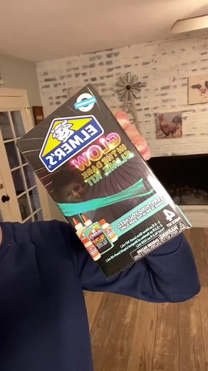 glow in the dark slime tutorial 🤠