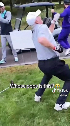 He’s not new to this, man’s got a past 😂 (via @Kenneth Worsley, @Ayo_Shagg, @VYBE Realty) #golf #dance #funny