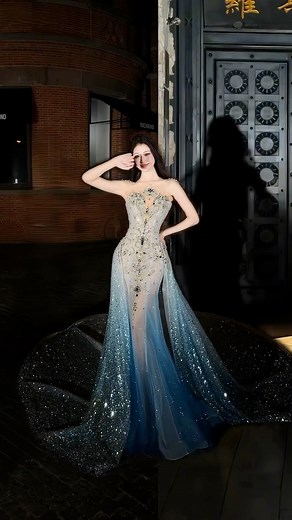 36K views · 2K reactions | Chọn váy cưới gì chưa mấy bà #reelsfacebookシ #videoviralシ #hoicodausapcuoi_vietnamese #bride #fyb #weddingdresses #bridaldress | Hội Cô Dâu Sắp Cưới VN | Facebook