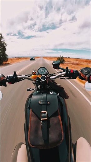 Cross-country miles on the Scrambler 900. ft ‪@murillo765r‬