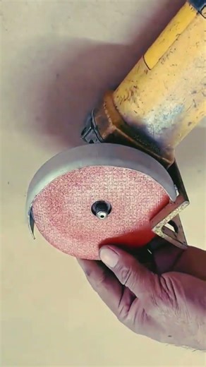 See how easily a grinder machine is made #grinder #grindermachine #homemadetools