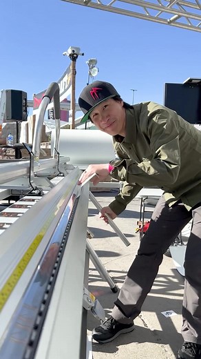 It was a blast attending the International Builders Show in Las Vegas this past week. The parts of the show that interested me the most was of course all things related to my industry - siding. I had the opportunity to meet a rep who has worked at #TapcoTools for 23 years. He walked me through some products like the adjustable ProTrax saw table for cutting siding and soffit. He also let me goof around on the Tapco Pro 19 brake (which is the same model that I currently use - except mine is 12’6”)