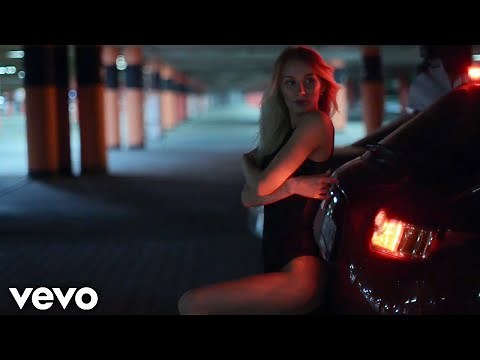 Fyex, OREO & Nito-Onna - FADE AWAY | Models & Cars Showtime