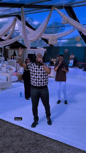 SbuNoah on Instagram: "Soon as I grab that mic, I don’t how fatigue disappears. Kuba ngathi banginamanga when I say I haven’t slept 🤣🤣🤣"