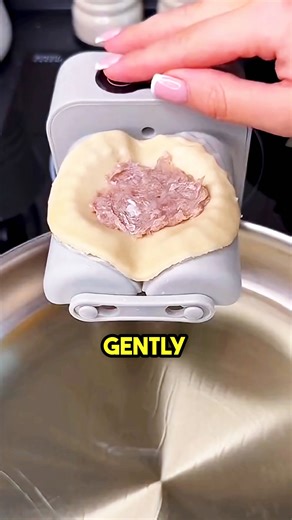 The Right Way to Use a Dumpling Maker🥟🥟 | Matel Restoration