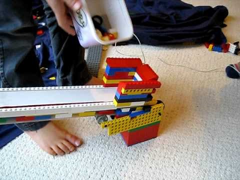 Lego conveyor belt