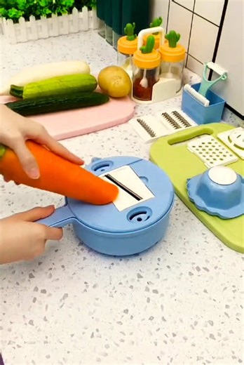 Chop, slice, julienne — all in one. 🥕 Multi-blade vegetable chopper for fast prep. #vegetablechopper #kitchengadget #foodprep #tiktokmademebuyit #fyp
