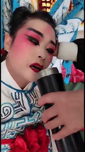 The Passionate Art of Peking Opera: Singing Through Life's Challenges in Extreme Heat