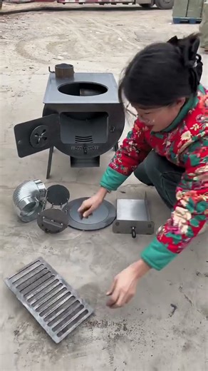 Installation Effect of Giant Heater Winter Essential Heating Amazing Wood-Burning Stove for Rural