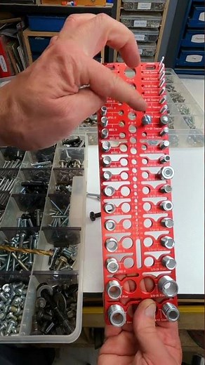 Nut and Bolt Thread Size Checker