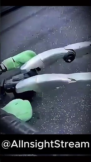 Can This Robot Beat a Human Boxer?