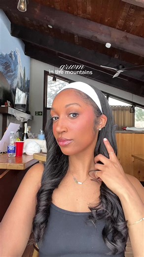 good morning from the mountains 🏔️🤍 #grwm #blackgirlmakeup #makeuptutorial #toastymakeup #fyp @sephoracanada @DanessaMyricksBeauty @ghd @Fenty Beauty @Tower 28 Beauty @ONE SIZE BEAUTY @BenefitCosmeticsCA @Armani beauty @Saie @amika