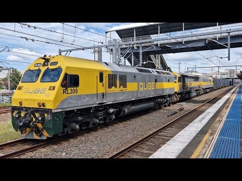 10/02/26 QUBE Grain Train 1319 passing Granville