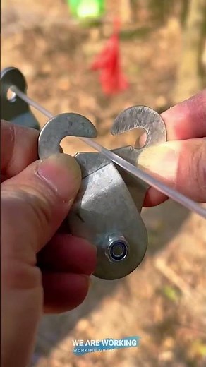 One Hand Pulley Trick for Easy DIY Setup 🔧👌
