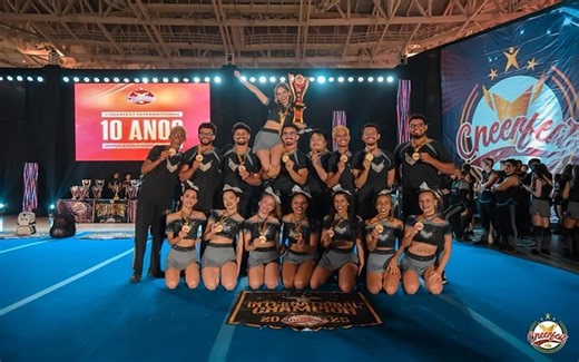 Equipe de cheerleading busca apoio para ir ao Canadá - A BOLA DA VEZ