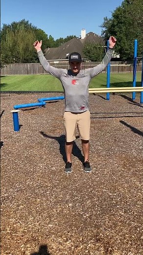 How to Do Arm Circles: Forward/Backward