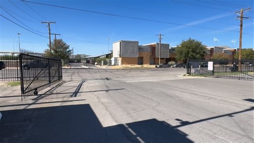 🏍🎅 We’re excited to be part of the 43rd Annual El Paso Motorcycle Coalition Toy Run Parade! 🎁 The ride kicked off this morning at @sunlandparkracetrackandcasino and rolled right into the El Paso County Coliseum Pavilion 🚦 All toys and proceeds will help bring holiday joy to underprivileged children across El Paso County and surrounding areas. ❤️ #ElPasoSportsCommission #ToyRunParade #ElPasoCountyColiseum #ElPasoStrong #CommunitySpirit #GivingBack @el_paso_motorcycle_coalition | El Paso Count