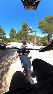 Dream trail🤩🤩 enjoy the ride onboard Bienvenido Aguado | Masters of Dirt
