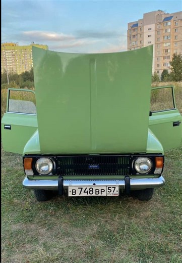 Video's van Drive Old Cars (@driveoldcars) met оригинальный звук - Drive Old Cars