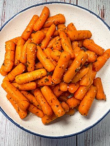 Roasted Maple Glazed Carrots - Tastefully Grace