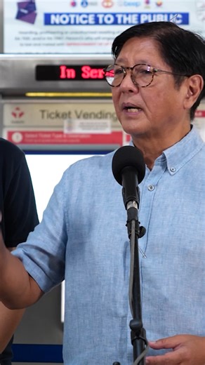 Tuwing araw ng Linggo, libreng sakay sa tren ang tatlong miyembro ng pamilya o barkada! Sa Pamilya Pass 1 3 na inilunsad ni Pangulong Ferdinand R. Marcos Jr., isa lamang ang magbabayad ng pamasahe habang ang tatlong kasama libre na! Araw-araw naman ang 50 percent na diskwento sa pamasahe sa tren para sa senior citizens at persons with disability (PWD). Automatic din ang 50 percent fare discount sa mga biyaherong estudyante sa tren dahil sa student Beep cards! | Radio Television Malacañang - RTVM