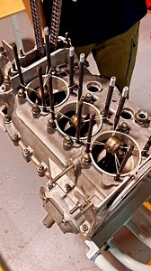 9.3K views · 36 reactions | Engine Timing Chain and Piston Movement | Motor SPORT | Facebook