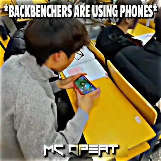 📱 Stealth Mode Failed! Teacher Caught Backbenchers Red-Handed 😂