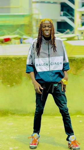 Komanyoko Freestyle: Migos Kloset Style