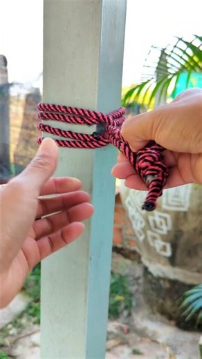 Easy Tying A Secure Hammock Knot.