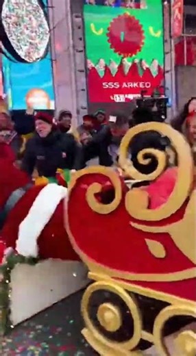 Mass CHAOS at the NYC holiday parade! #shorts #funny #nycparade