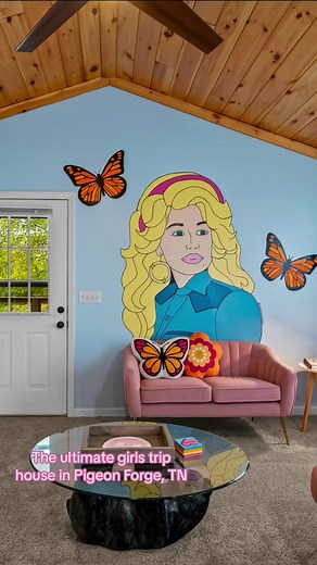 The ultimate girls trip house in Pigeon Forge, TN 🩷✨ Tag who you’d vacation here with 🤠 Link in our bio to book Parton Paradise! • • #greatsmokymountains #cabin #dollyparton #madeintn #pigeonforge #gatlinburg #travel #tennessee #sevierville #mountains #pigeonforgetn #nature #dollywood #explore #instagramtennessee #exploretennessee #picoftheday #smokymountains #visitsevierville #bhfyp #fyp #adventure #smokies #gsmnp #explorepage #visitmysmokies #sharemyviewsevierville #865life #sunsetphotograph