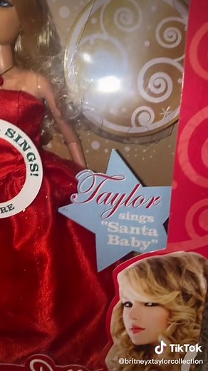 Taylor Swift Holiday Doll - 2010 #taylorswift #swiftie #taylorswiftcollection #taylorswiftdoll #christmas