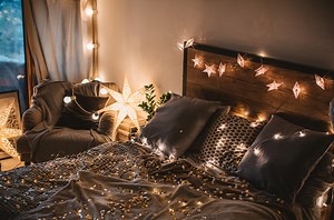 25 ways to use fairy lights and make your bedroom look magical